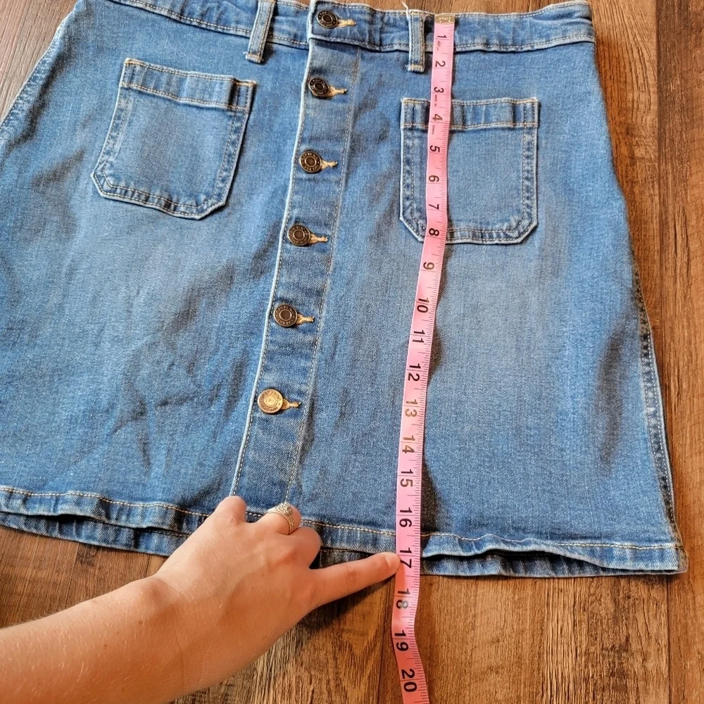 Y2K Gap Button Front Denim Mini Skirt - Picture 6 of 6
